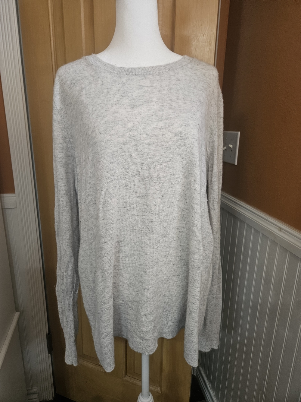 LOFT Women's Crewneck Sweater in Light Gray